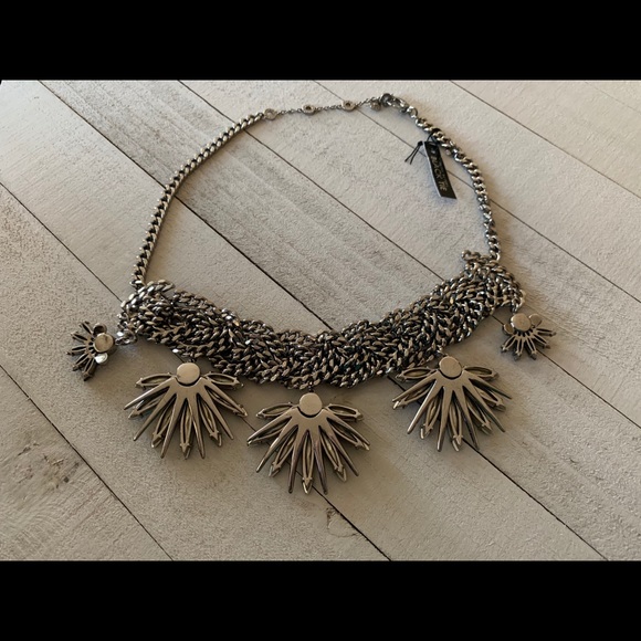 Henri Bendel Waldorf Necklace NWT - Picture 5 of 6